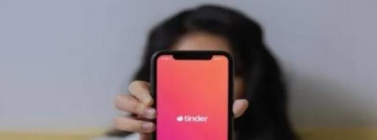 Tinder停止向老用户收取更多高级功能费用